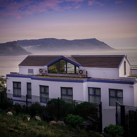 Magellans Hotel Simon's Town Bagian luar foto