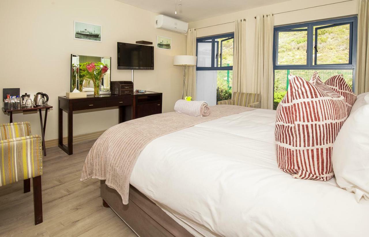 Magellans Hotel Simon's Town Bagian luar foto